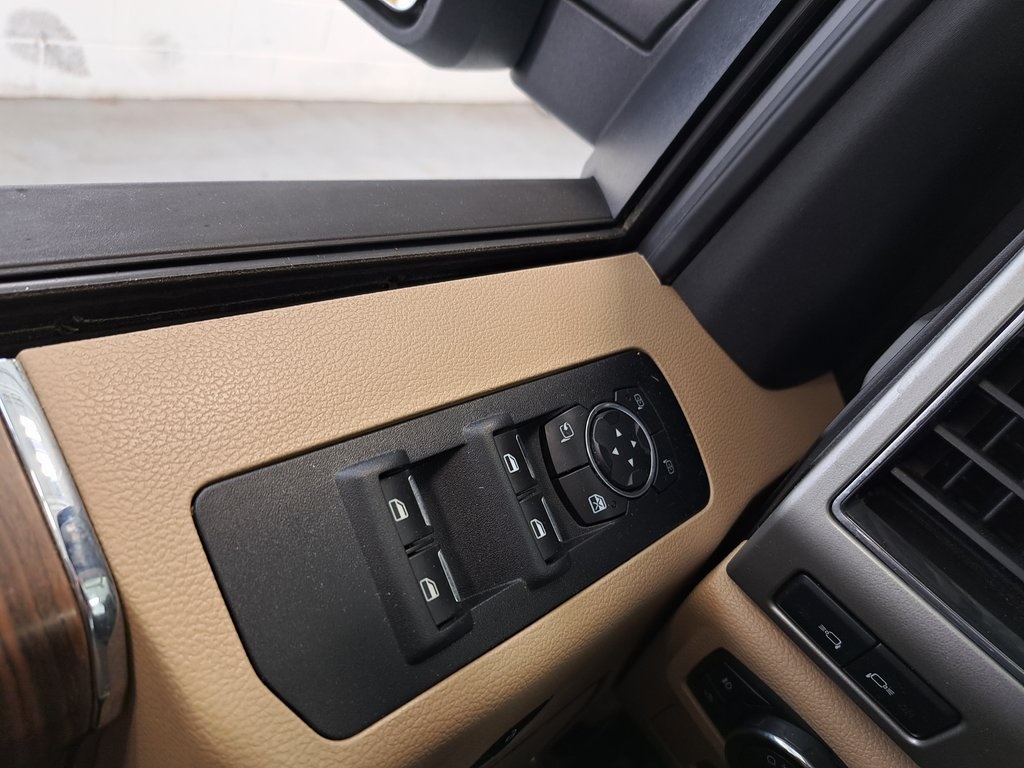 2017 Ford F-150 Lariat photo 23