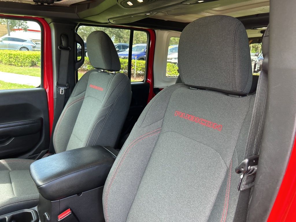 2024 Jeep Wrangler Rubicon photo 12