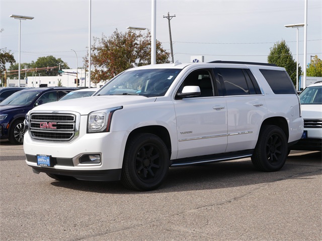 2017 Gmc Yukon SLT photo 3