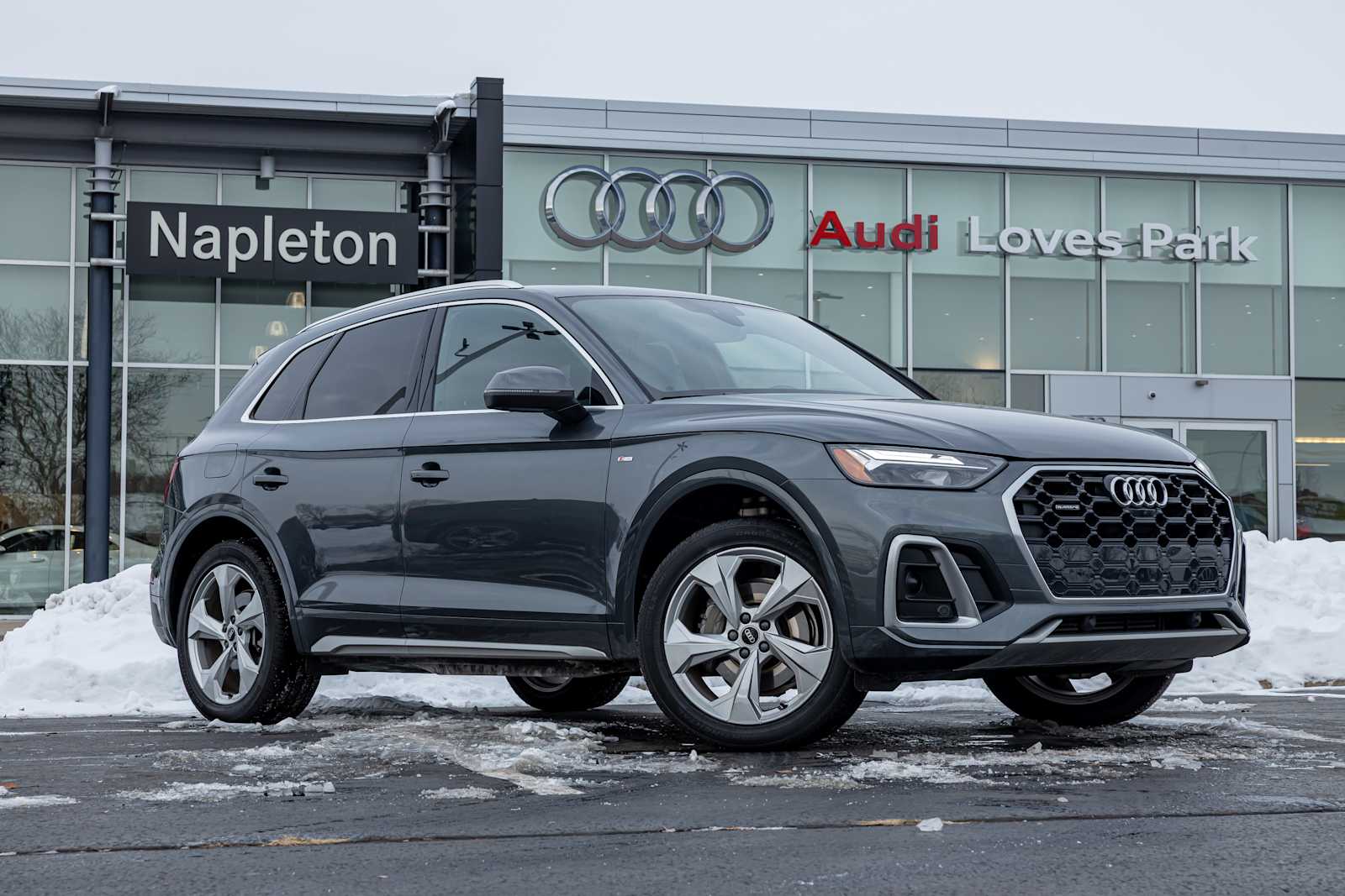 2023 Audi Q5 Premium Plus's photo