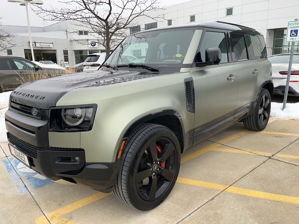 2022 Land Rover Defender X's photo