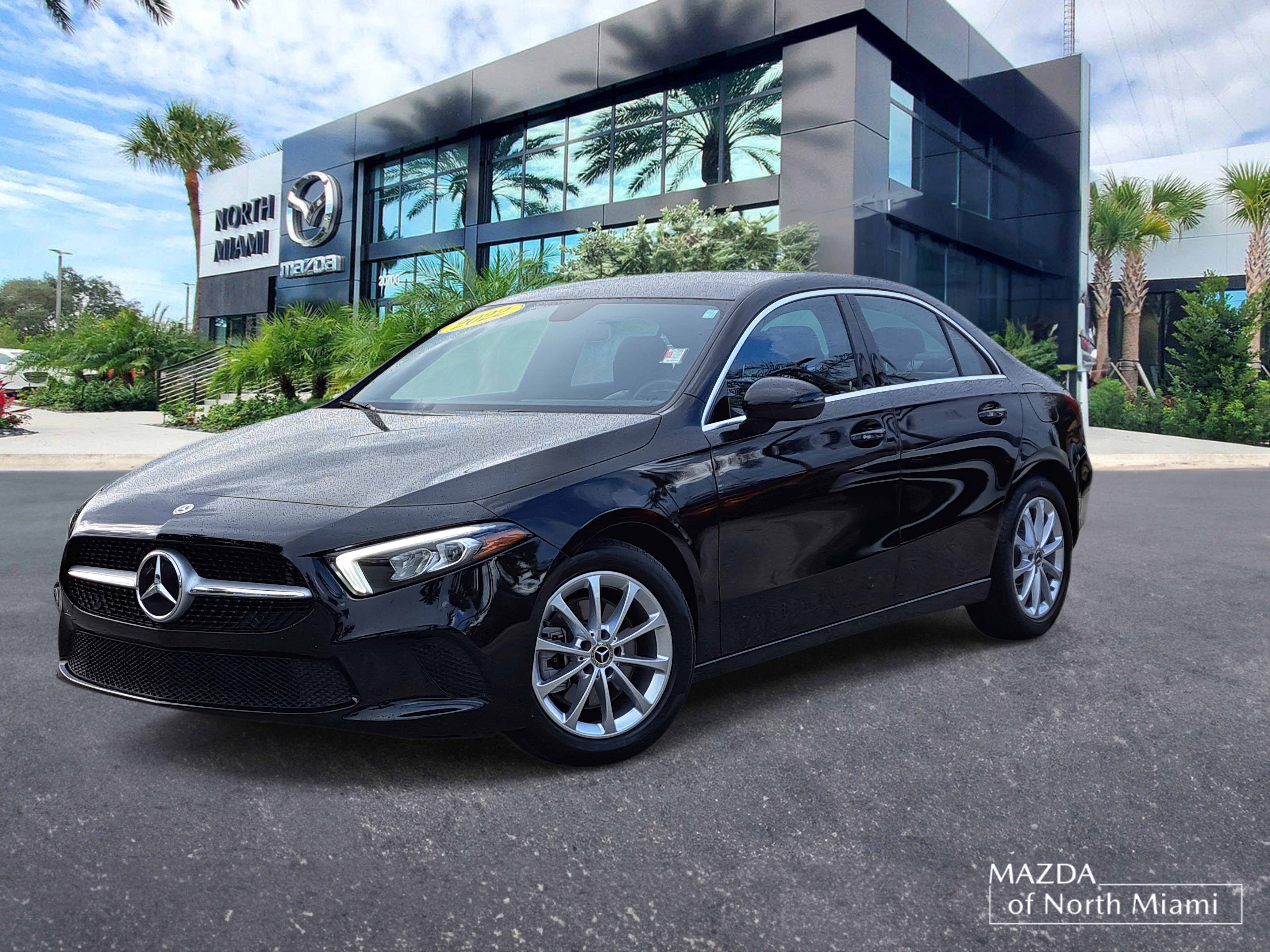 2022 Mercedes-Benz A-Class A220's photo