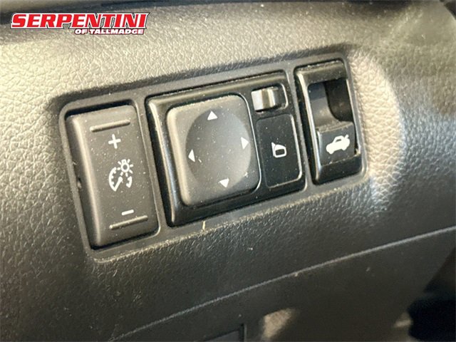 2019 Nissan Sentra SV photo 9