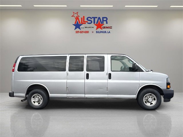 2019 Chevrolet Express Passenger 3500 LS photo 2