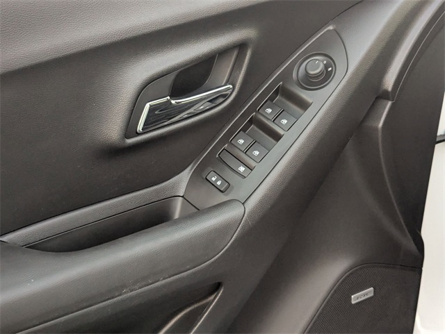 2020 Chevrolet Trax LT photo 13