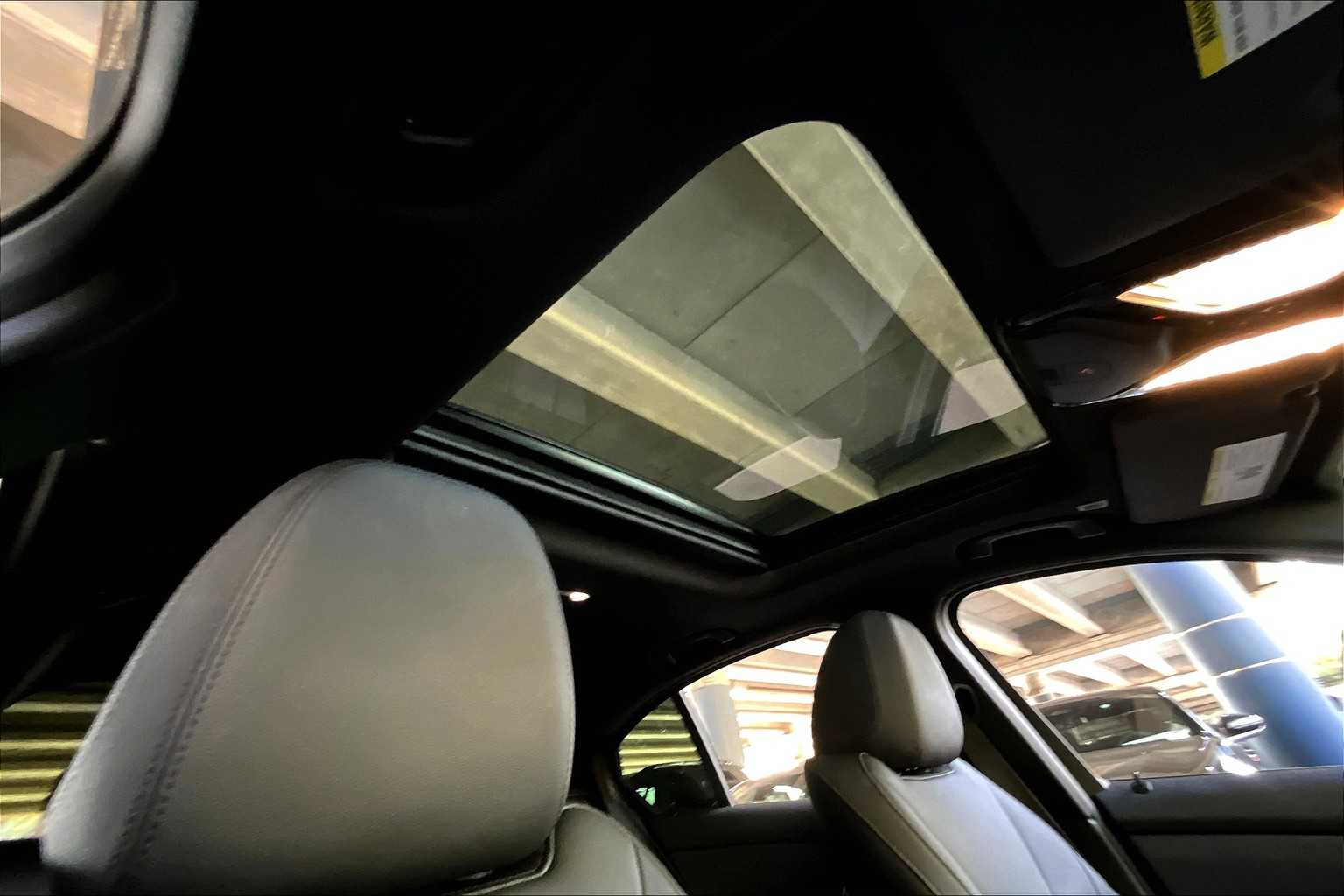 2021 Bmw 330i photo 13