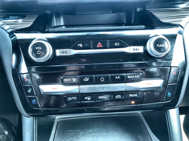 2023 Ford Explorer Limited photo 12