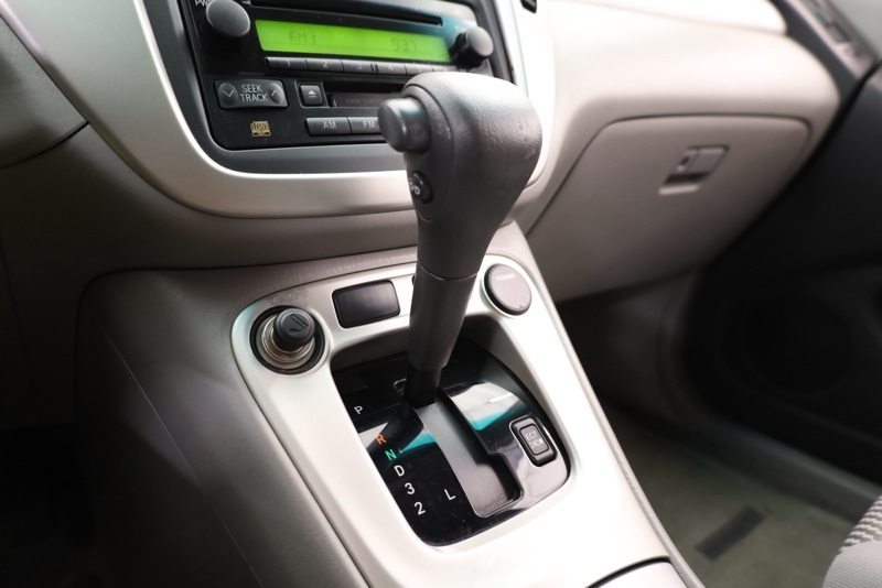 2005 Toyota Highlander photo 17