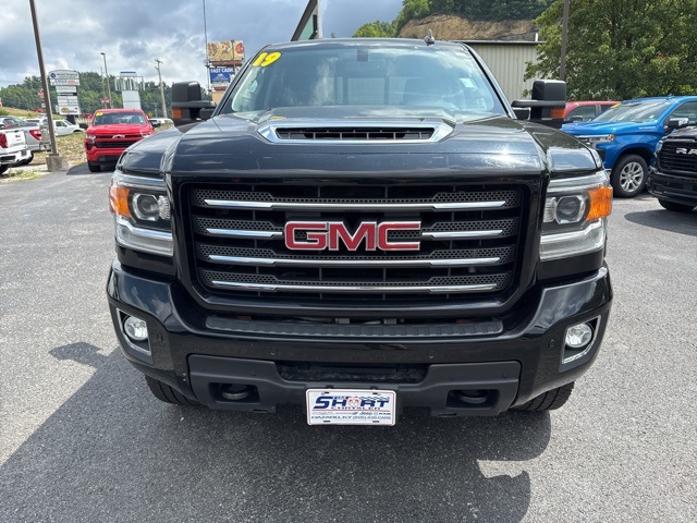 2019 Gmc Sierra HD SLT photo 3