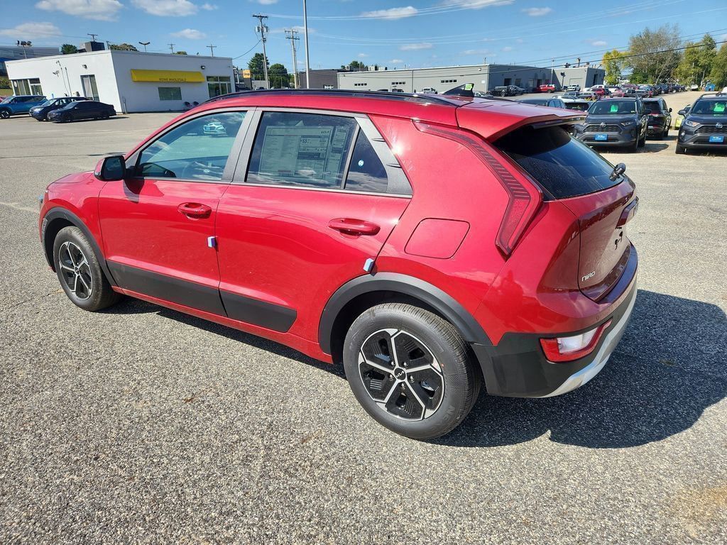 2025 Kia Niro EX photo 4