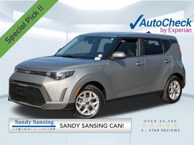 2023 Kia Soul LX's photo