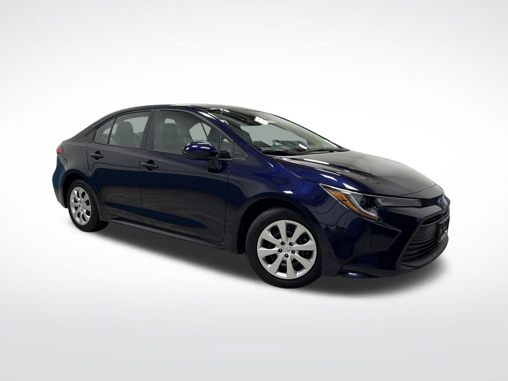 2024 Toyota Corolla LE photo 30