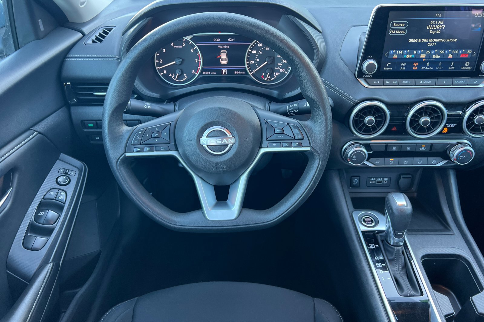 2024 Nissan Sentra SV photo 13