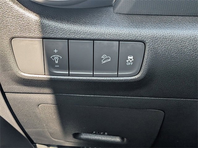 2023 Hyundai Kona SEL photo 18