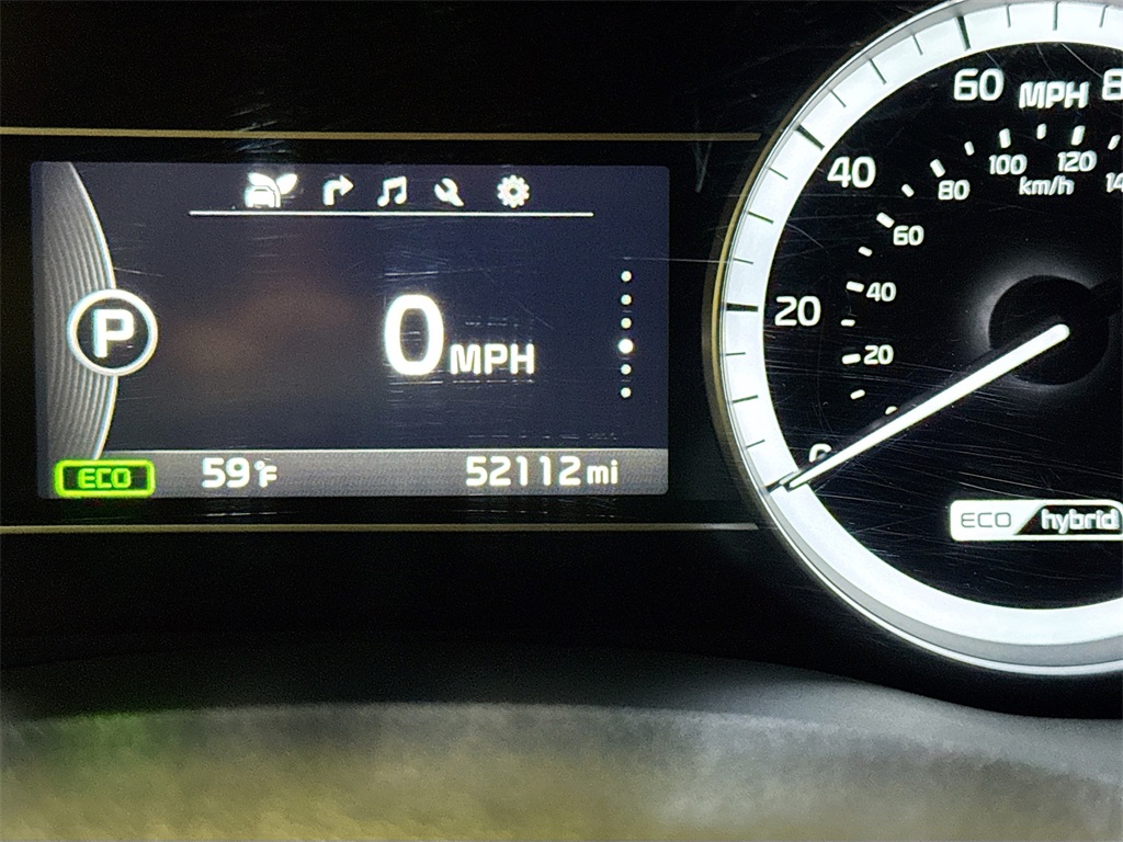 2017 Kia Niro EX photo 25
