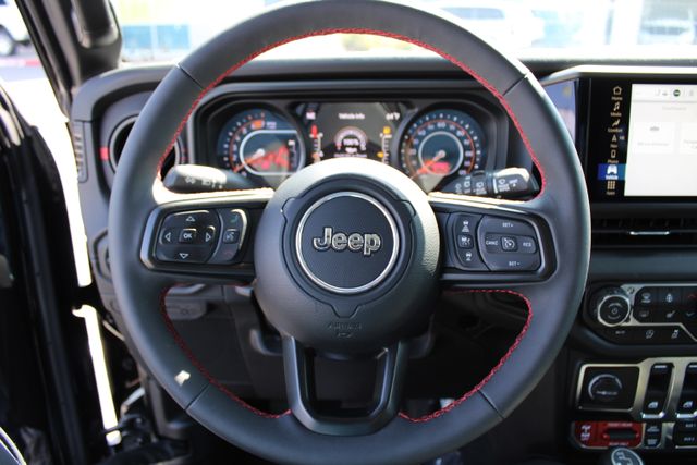 2024 Jeep Wrangler Rubicon photo 19