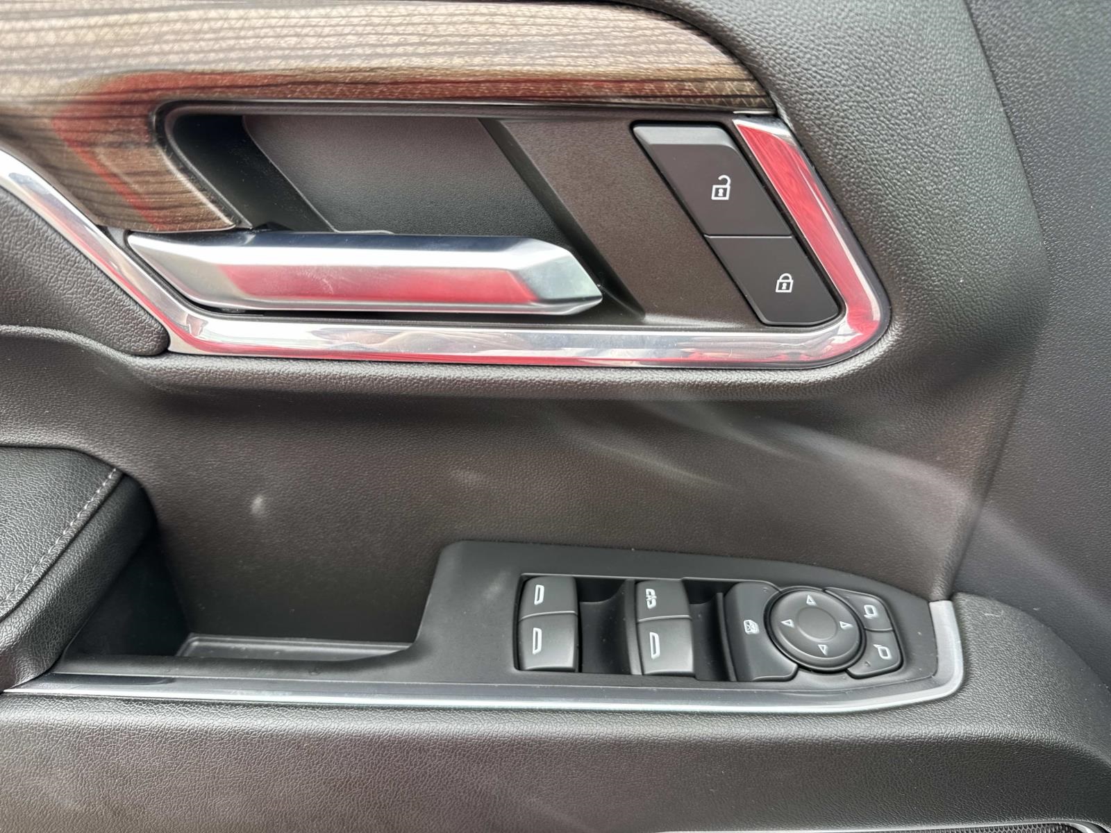 2023 Chevrolet Silverado 1500 LT photo 18
