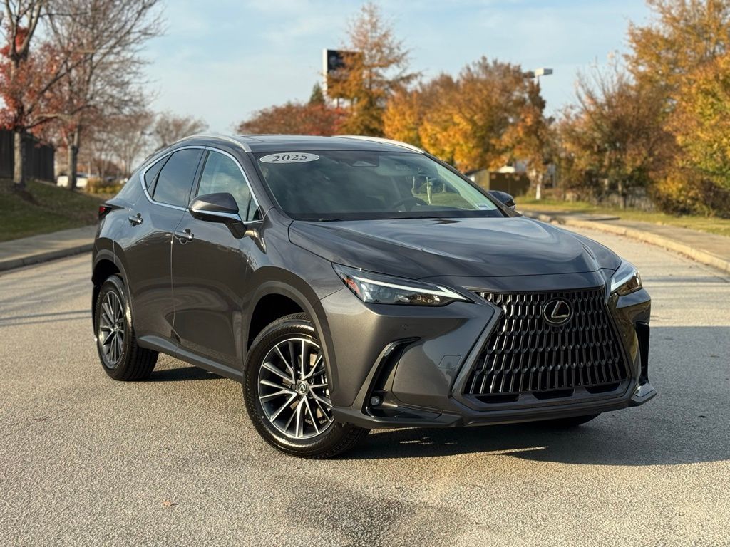 2025 Lexus NX 350 Premium photo 2