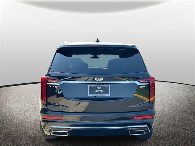 2025 Cadillac XT6 Luxury photo 3