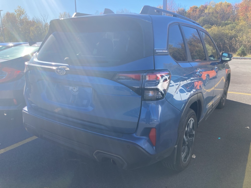 2025 Subaru Forester Limited photo 3