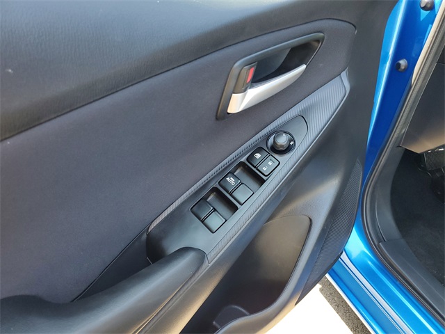 2020 Toyota Yaris LE photo 8