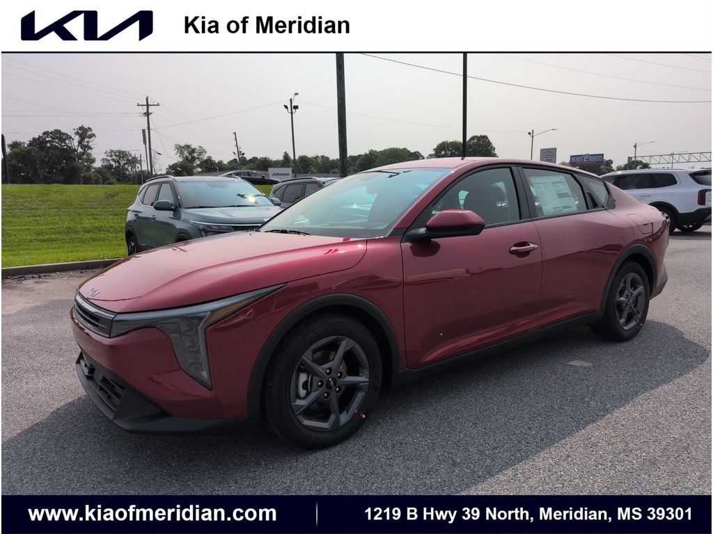2025 Kia K4 LXS