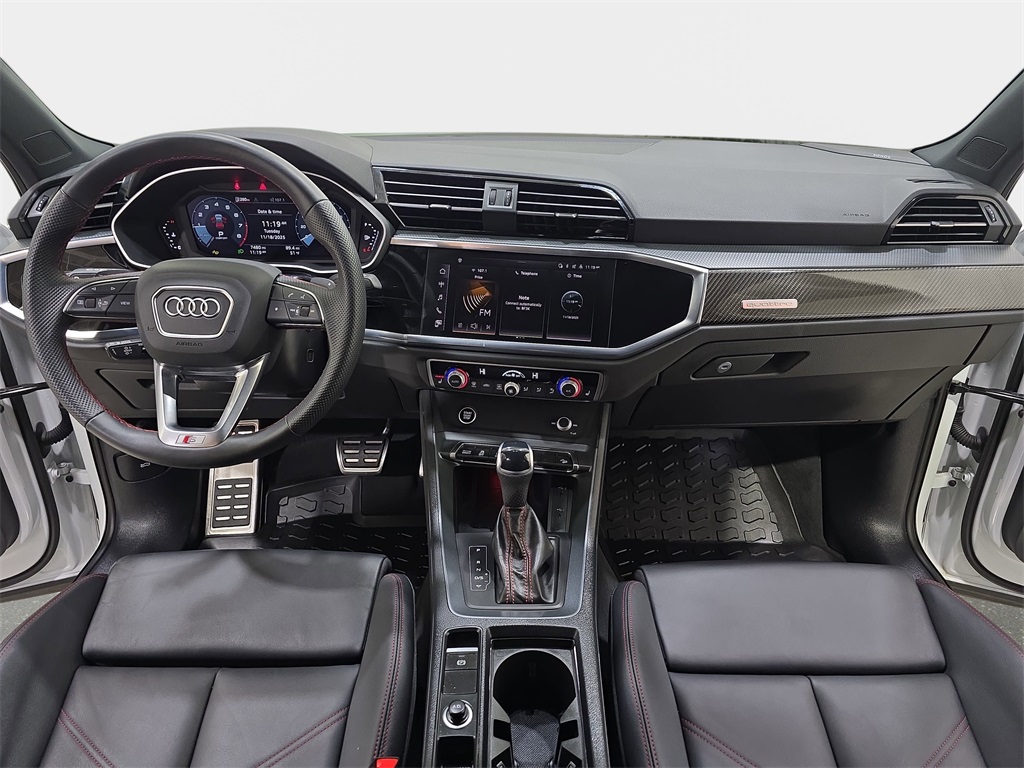 2025 Audi Q3 S line Premium Plus photo 4
