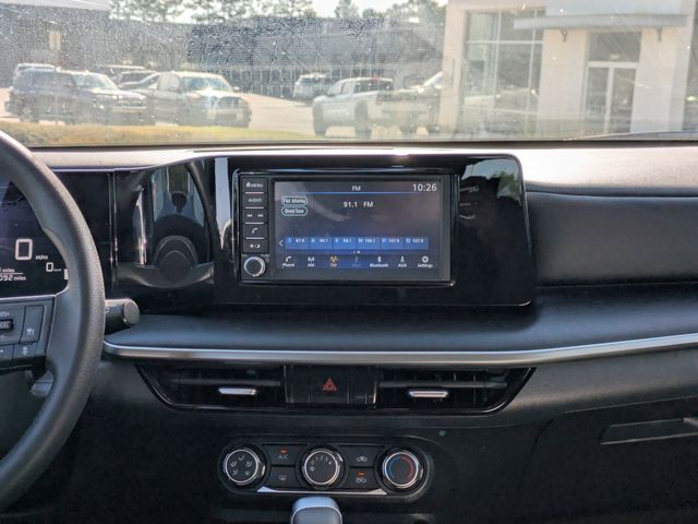 2025 Nissan Kicks S photo 14