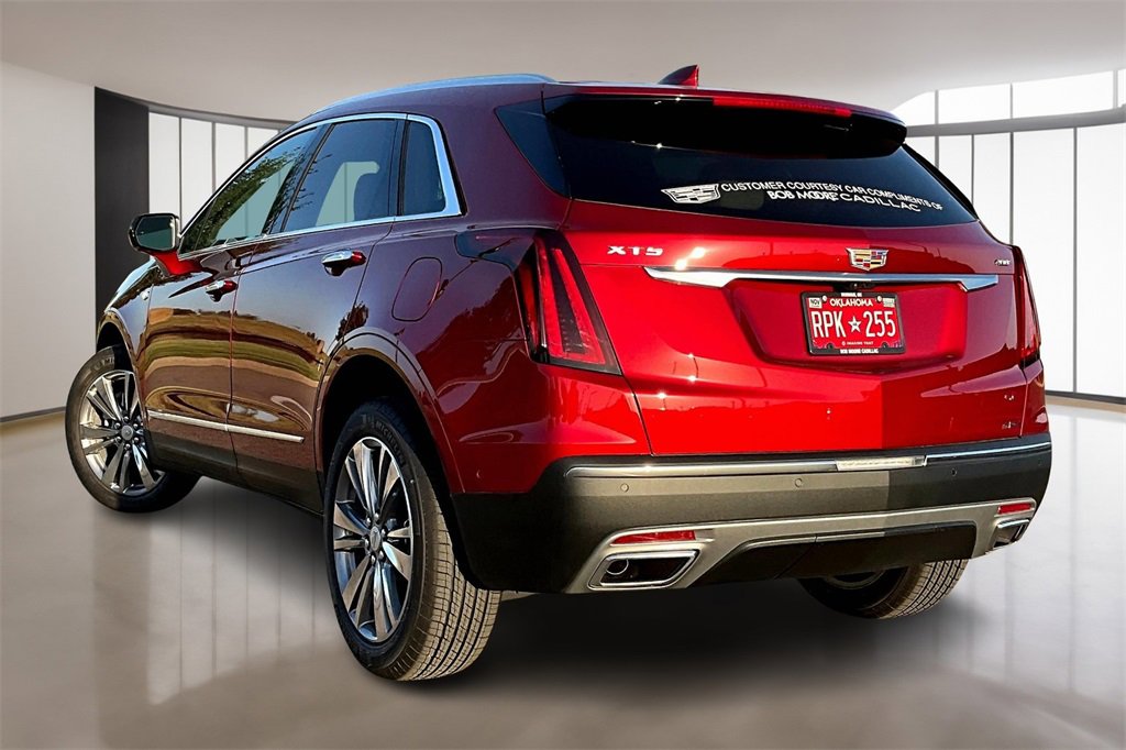 2025 Cadillac XT5 Premium Luxury photo 3