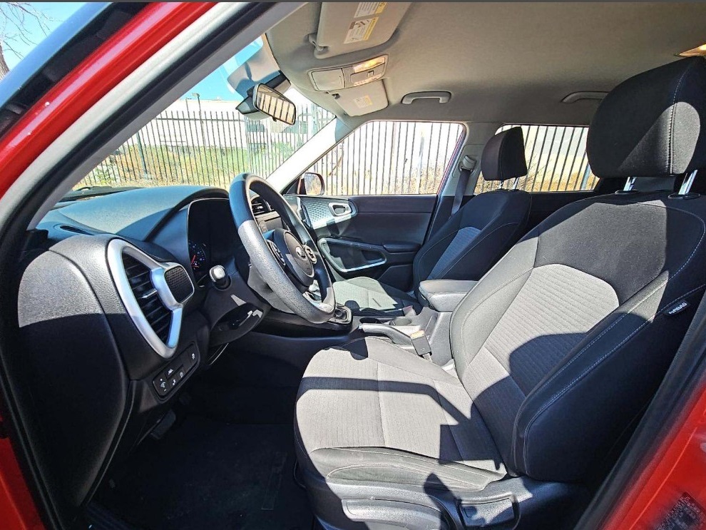 2020 Kia Soul LX S X-Line photo 8