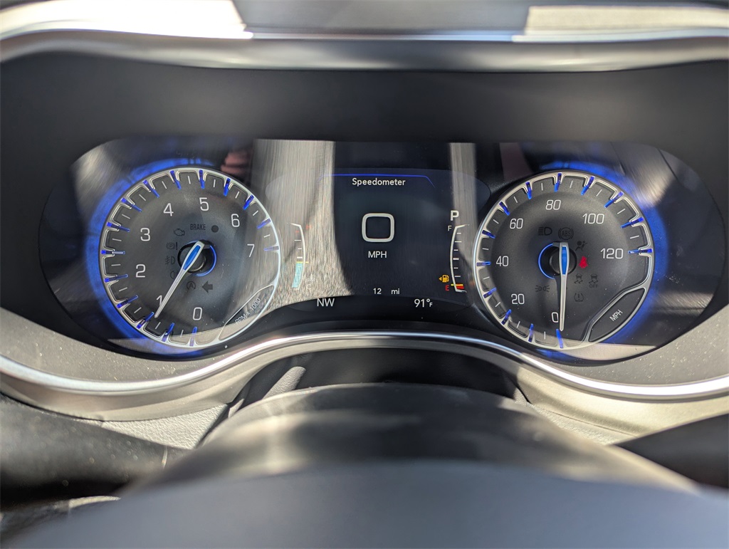 2026 Chrysler Pacifica Pinnacle photo 37