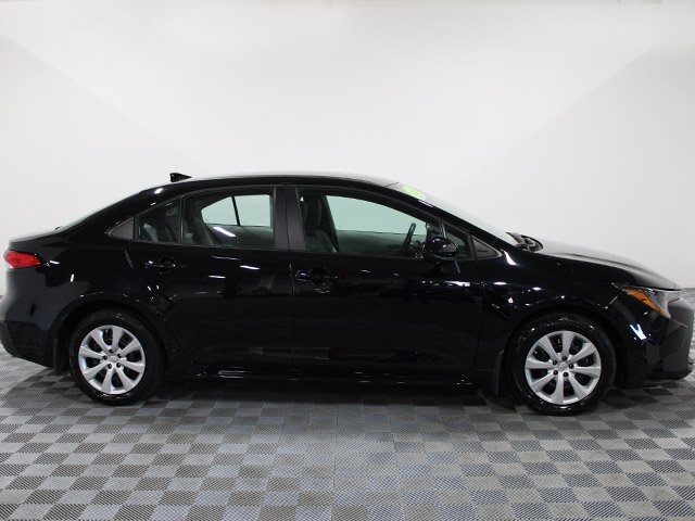 2023 Toyota Corolla LE photo 5