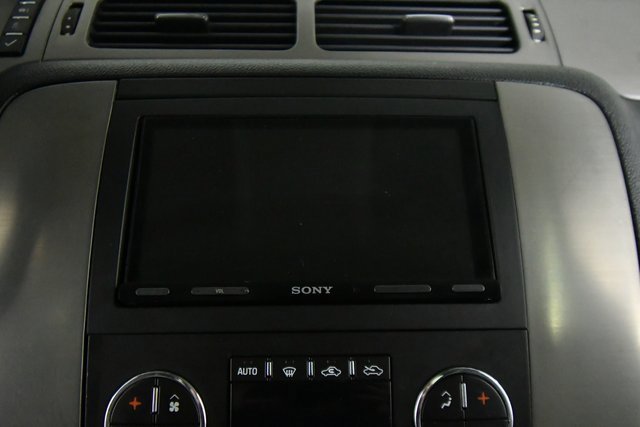 2012 Chevrolet Silverado 3500HD LTZ photo 3