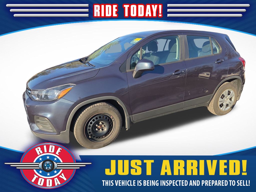 2018 Chevrolet Trax LS's photo