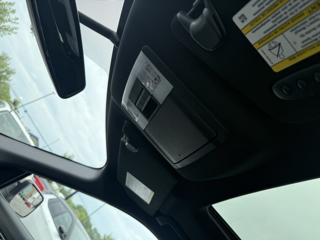 2017 Ford Explorer Limited photo 19