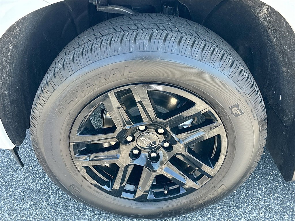 2023 Chevrolet Silverado 1500 Custom photo 27