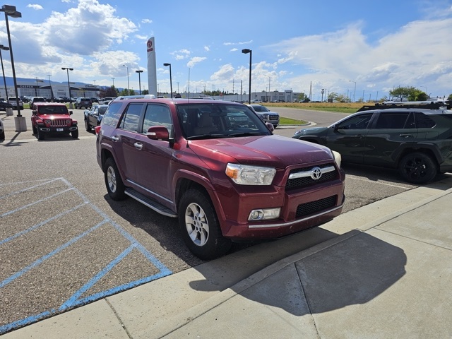2013 Toyota 4Runner SR5 photo 3