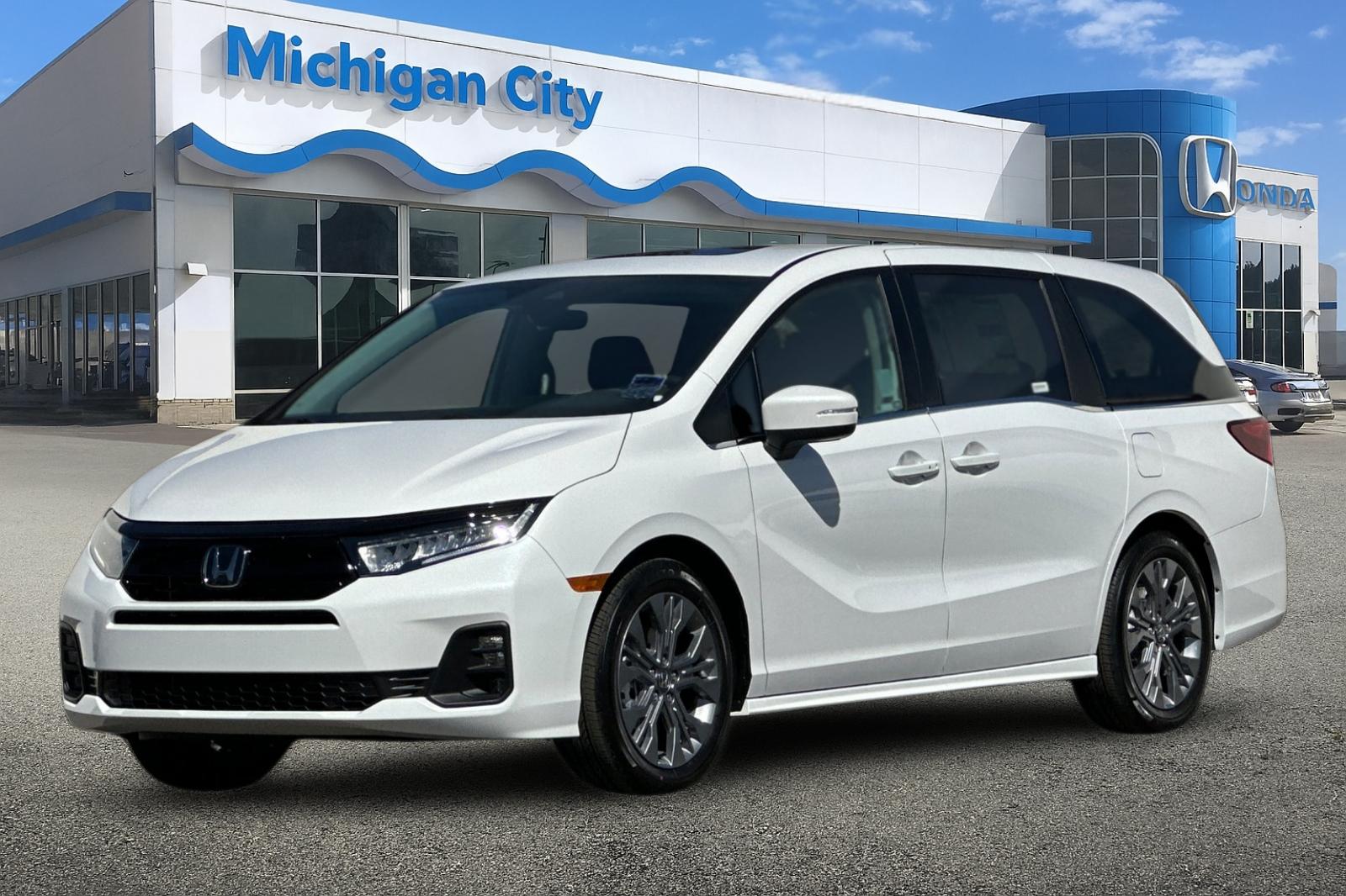 2026 Honda Odyssey Touring's photo