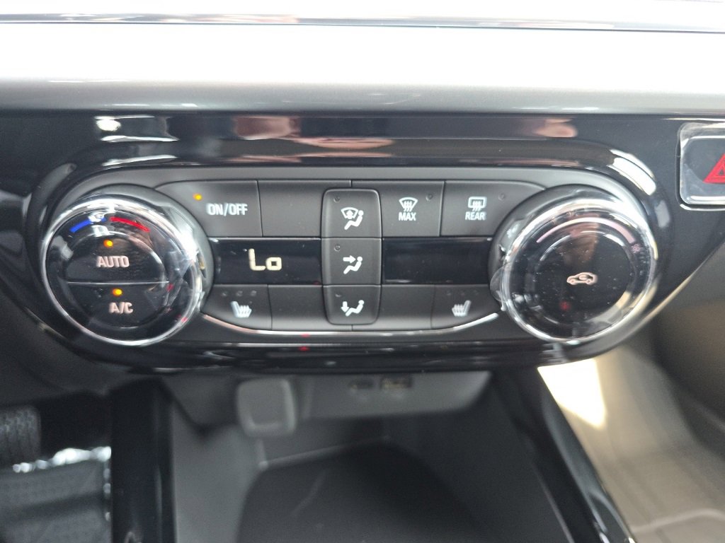 2026 Chevrolet Trax LT photo 27