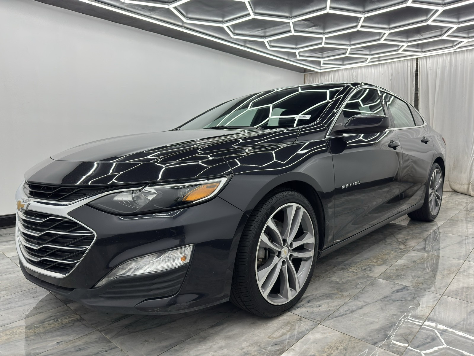 2023 Chevrolet Malibu 1LT photo 3