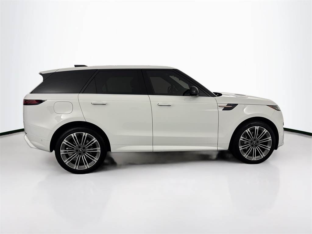 2025 Land Rover Range Rover Sport P460e Dynamic SE photo 4