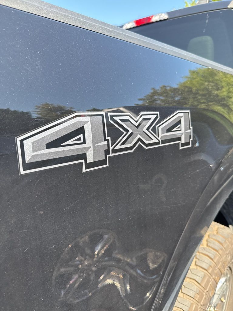 2024 Ford F-150 XLT photo 13