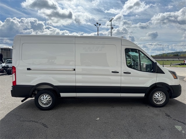 2025 Ford Transit photo 3