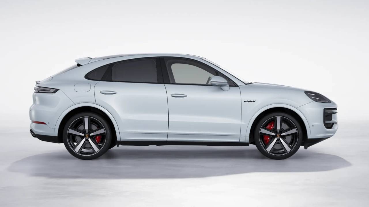 2026 Porsche Cayenne S E-Hybrid Coupe photo 7