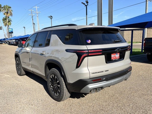 2026 Chevrolet Traverse Z71 photo 4