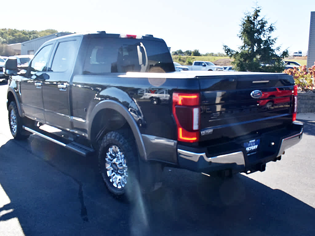 2022 Ford F-350 Lariat photo 3