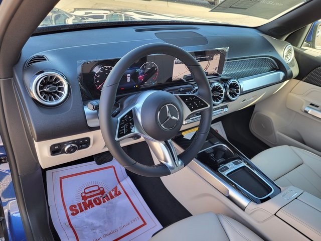 2025 Mercedes Benz GLB 250 photo 11