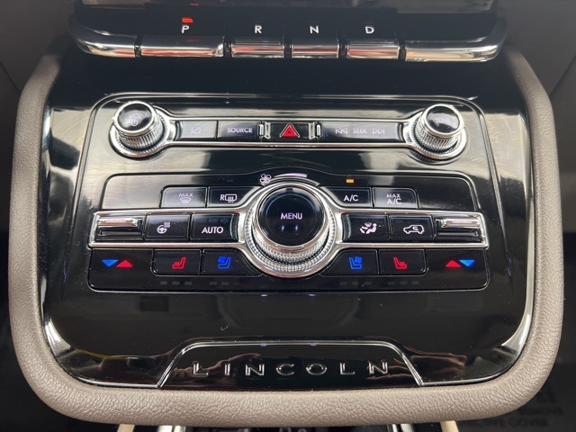 2022 Lincoln Corsair Standard photo 20