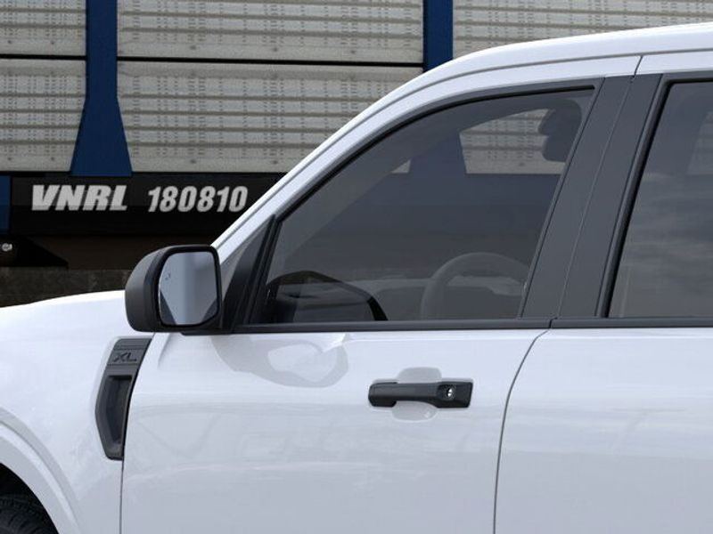 2025 Ford Maverick XL photo 16