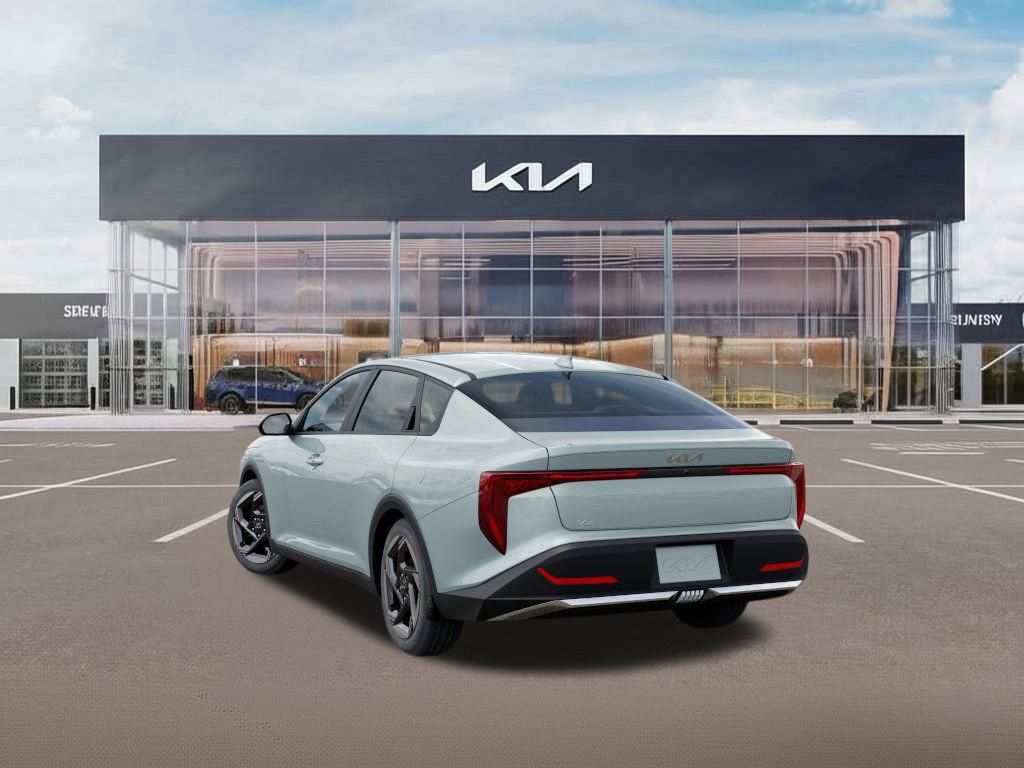 2025 Kia K4 EX photo 3